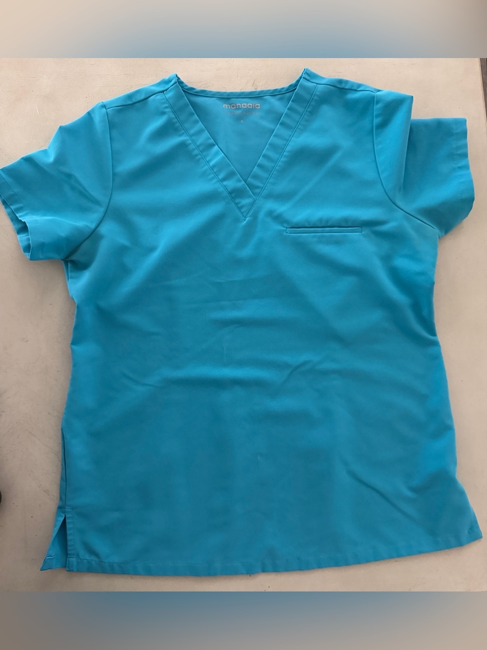 Mandala Women's Teal V-Neck Scrub set